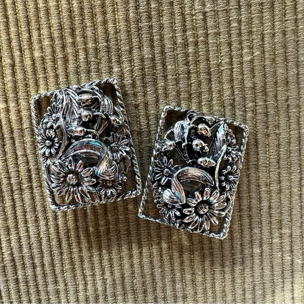 Floral Clip on earrings by Sarah Coventry "Cov"